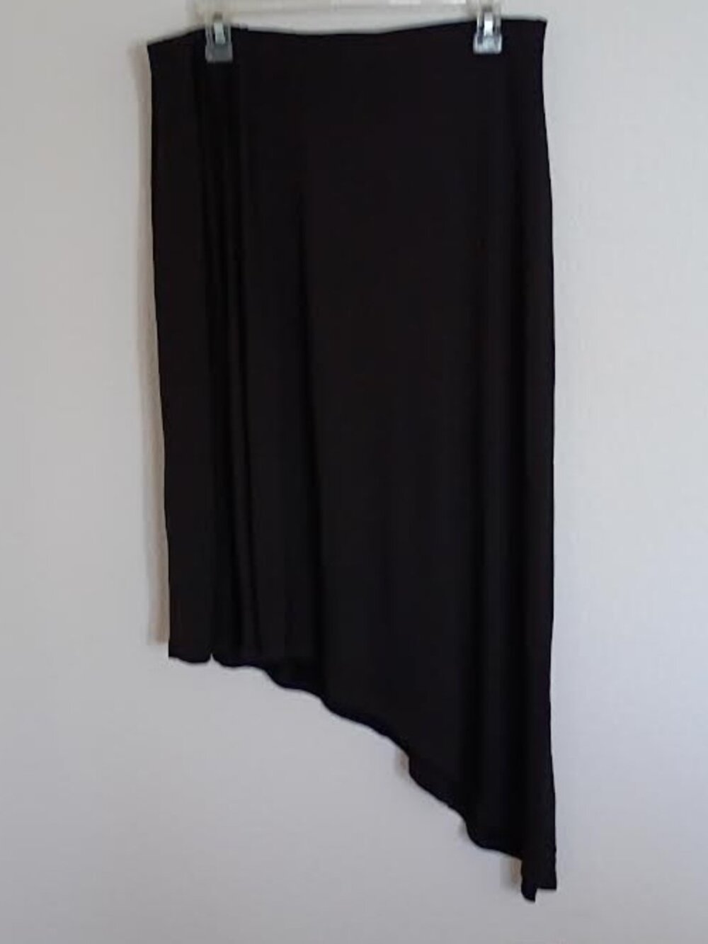 WHITE HOUSE BLACK MARKET SKIRT BLACK HIGH LOW PLEATS ASYMMETRICAL SIZE M NWT